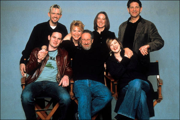 E.T. : Fotoğraf Dee Wallace, Kathleen Kennedy, Steven Spielberg, Henry Thomas, Peter Coyote, Robert MacNaughton, Drew Barrymore