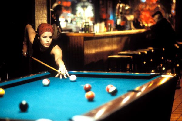 Kumpanya : Fotoğraf Neve Campbell