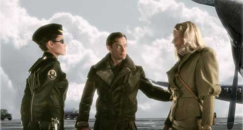 Sky Captain ve Yarının Dünyası : Fotoğraf Jude Law, Gwyneth Paltrow, Angelina Jolie, Kerry Conran