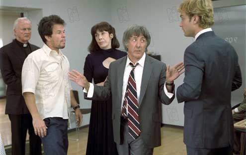 Tesadüfler : Fotoğraf Dustin Hoffman, Jude Law, Lily Tomlin, Mark Wahlberg, David O. Russell