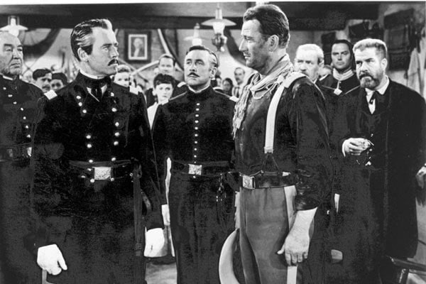 Apaçi Kalesi : Fotoğraf John Ford, John Wayne, Henry Fonda