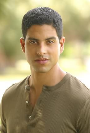 Fotoğraf Adam Rodriguez