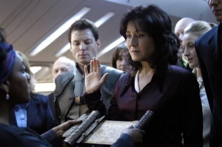 Fotoğraf Jamie Bamber, Mary McDonnell