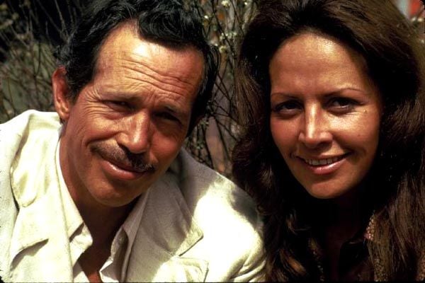 Bring Me the Head of Alfredo Garcia : Fotoğraf Warren Oates, Isela Vega