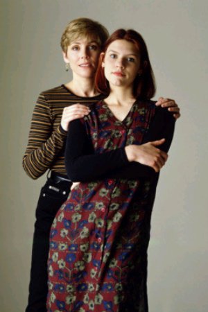 Fotoğraf Claire Danes, Bess Armstrong