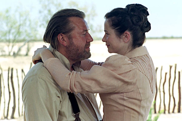 The Proposition : Fotoğraf Ray Winstone, Emily Watson