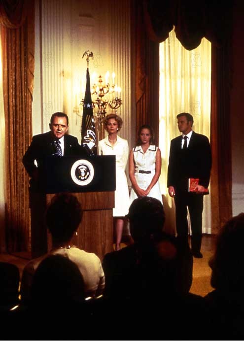 Nixon : Fotoğraf Oliver Stone, Anthony Hopkins