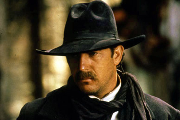Wyatt Earp : Fotoğraf Kevin Costner, Lawrence Kasdan