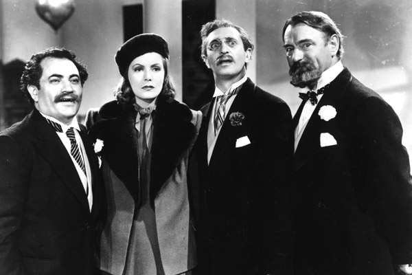 Ninotchka : Fotoğraf Greta Garbo, Felix Bressart, Alexander Granach