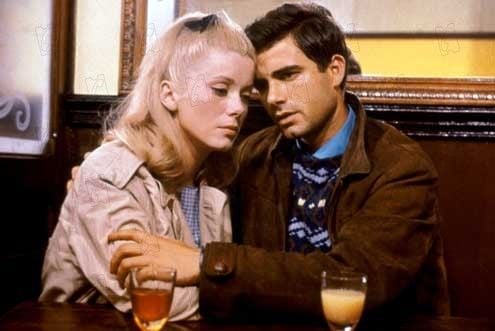 Cherbourg Şemsiyeleri : Fotoğraf Jacques Demy, Nino Castelnuovo, Catherine Deneuve