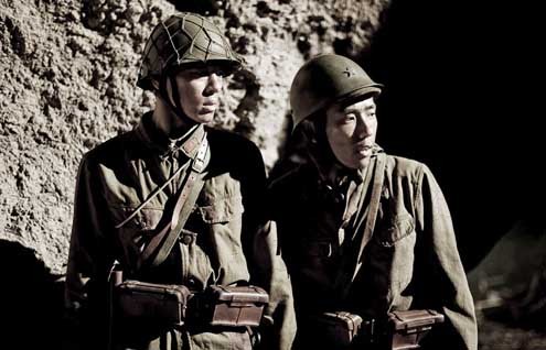 Iwo Jima’dan Mektuplar : Fotoğraf Ryô Kase, Kazunari Ninomiya, Clint Eastwood