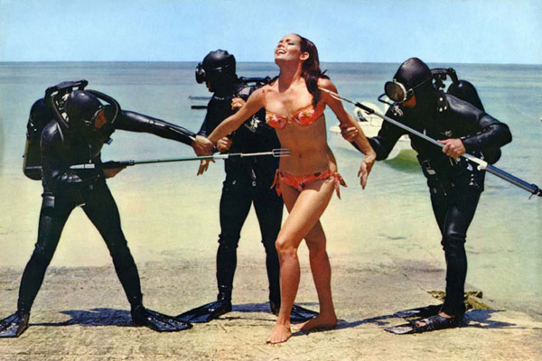 Thunderball : Fotoğraf Terence Young, Martine Beswick