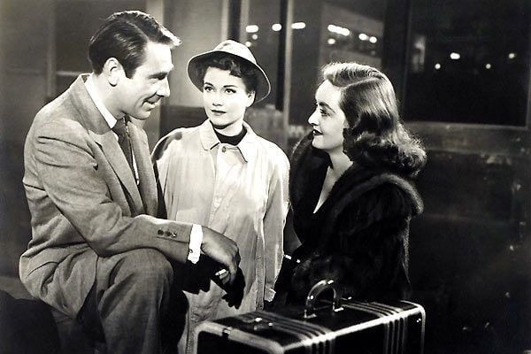 All About Eve : Fotoğraf
