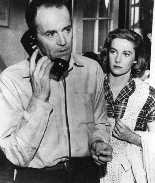 The Wrong Man : Fotoğraf Alfred Hitchcock, Vera Miles, Henry Fonda