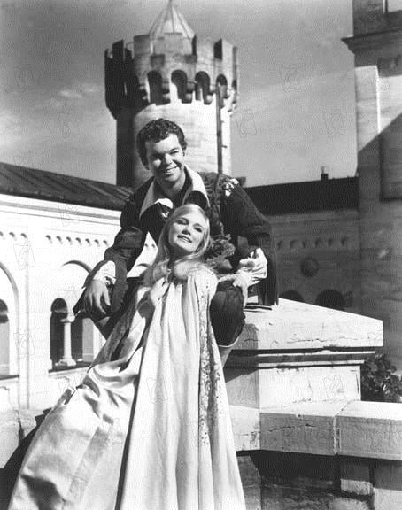 Fotoğraf Russ Tamblyn, Yvette Mimieux