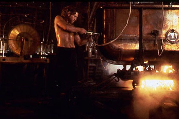 Frankenstein : Fotoğraf Kenneth Branagh