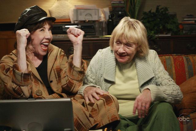 Fotoğraf Kathryn Joosten, Lily Tomlin