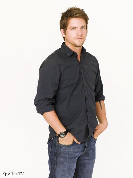 Fotoğraf Zachary Knighton