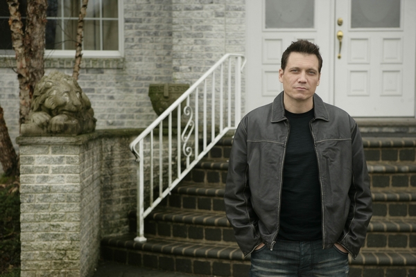 Fotoğraf Holt McCallany