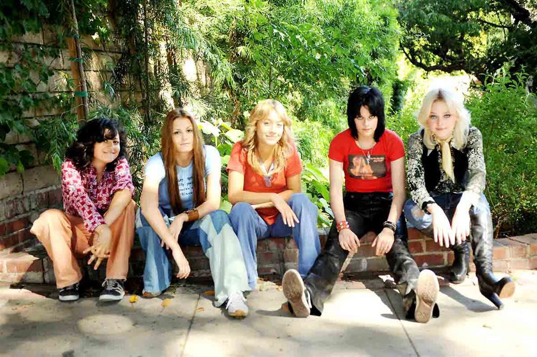 Asi Kızlar : Fotoğraf Scout Taylor-Compton, Alia Shawkat, Stella Maeve, Floria Sigismondi, Dakota Fanning, Kristen Stewart