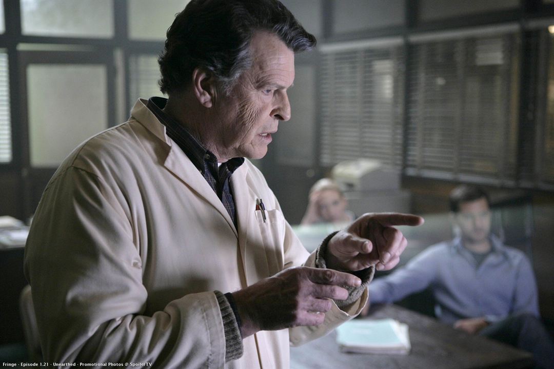 Fotoğraf John Noble