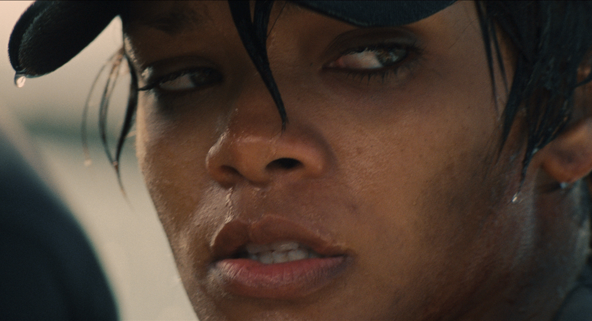 Battleship : Fotoğraf Peter Berg, Rihanna