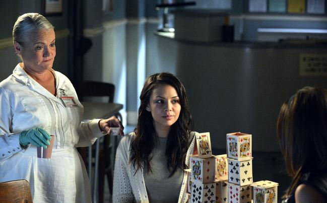 Pretty Little Liars : Fotoğraf Janel Parrish