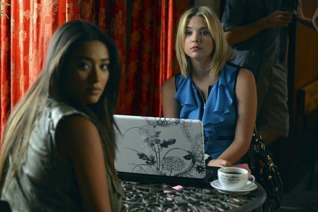 Pretty Little Liars : Fotoğraf Ashley Benson, Shay Mitchell