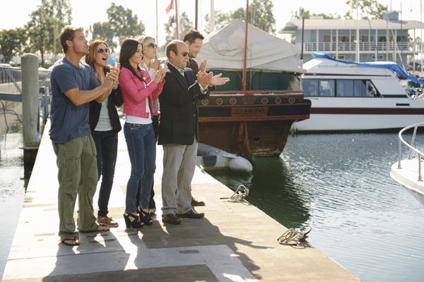 Fotoğraf Dan Byrd, Busy Philipps, Christa Miller-Lawrence, Courteney Cox, Josh Hopkins, Ian Gomez