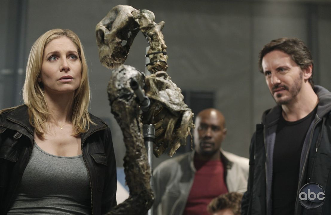 Fotoğraf Charles Mesure, Elizabeth Mitchell