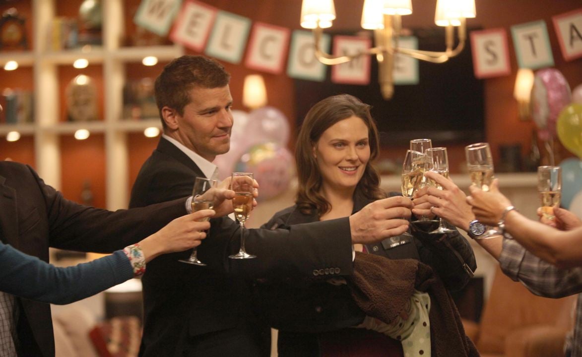 Bones : Fotoğraf David Boreanaz, Emily Deschanel