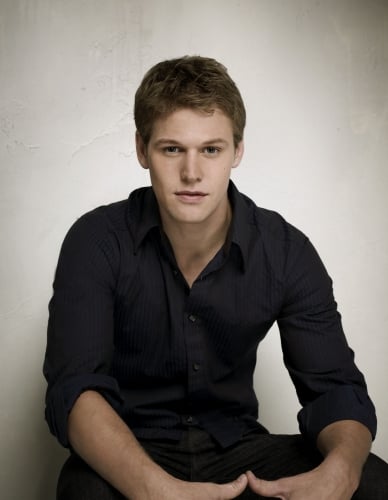 Fotoğraf Zach Roerig