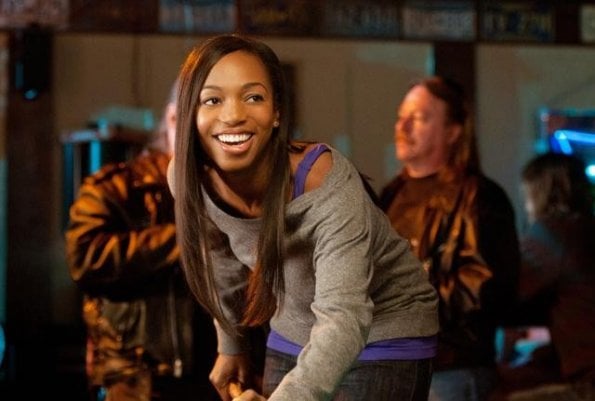 Rookie Blue : Fotoğraf Enuka Okuma