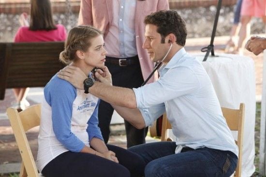 Royal Pains : Fotoğraf Mark Feuerstein, Savannah Wise