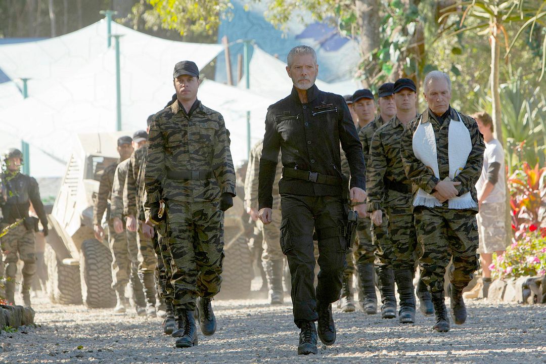 Terra Nova : Fotoğraf Stephen Lang