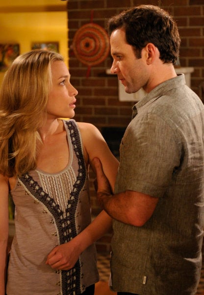 Covert Affairs : Fotoğraf Piper Perabo, Eion Bailey