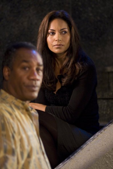 Eureka : Fotoğraf Salli Richardson-Whitfield, Joe Morton