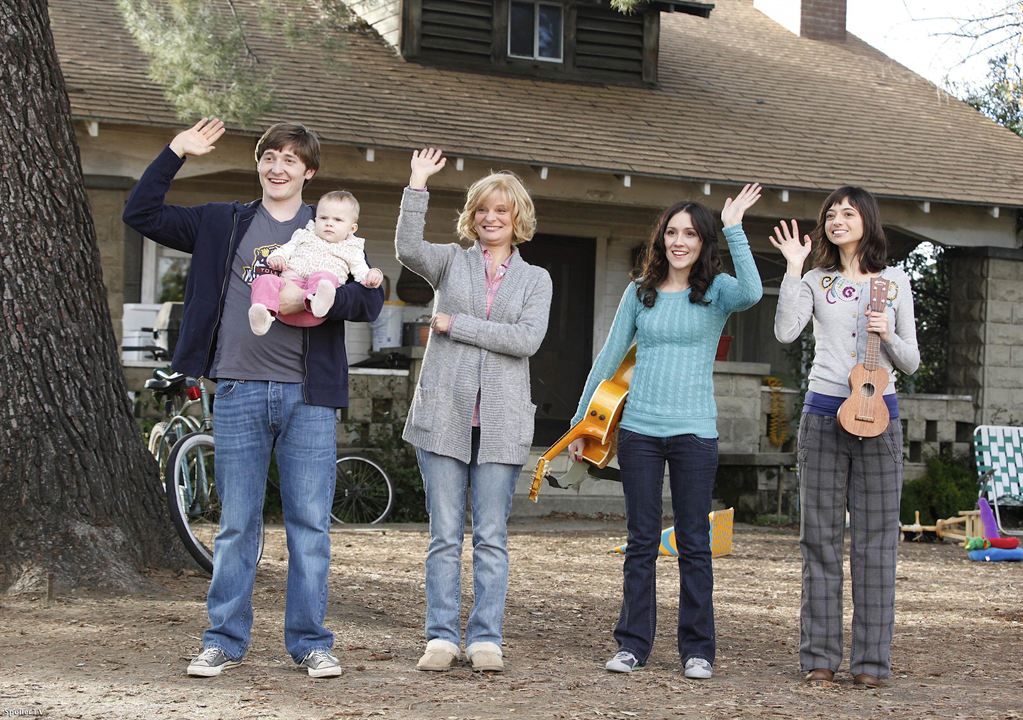 Raising Hope : Fotoğraf Martha Plimpton, Lucas Neff, Shannon Woodward