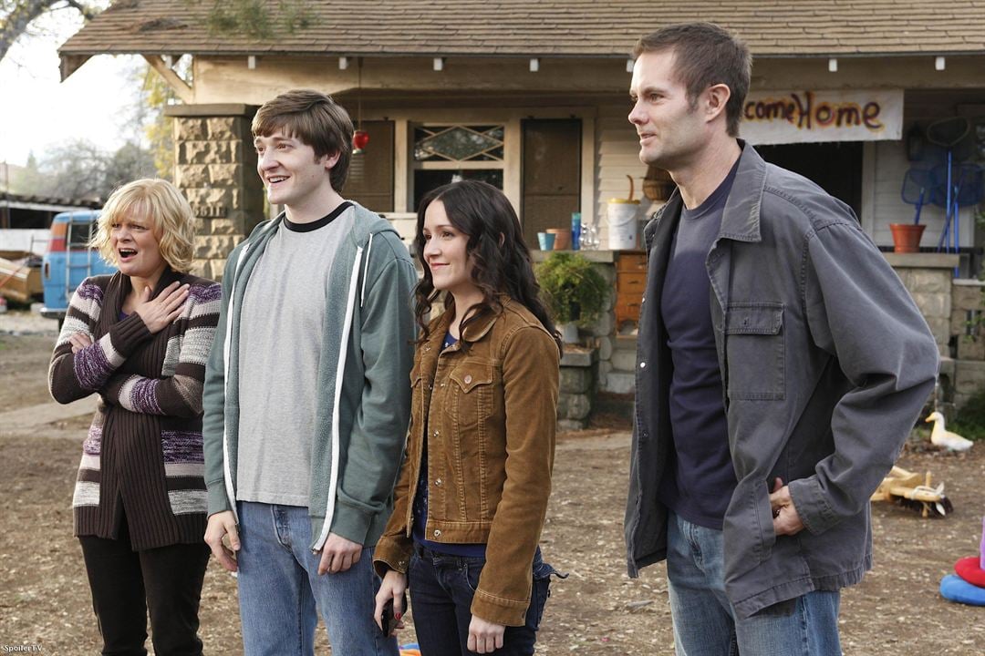 Raising Hope : Fotoğraf Garret Dillahunt, Martha Plimpton, Lucas Neff, Shannon Woodward