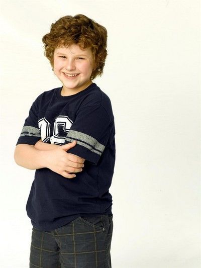 Afiş Nolan Gould