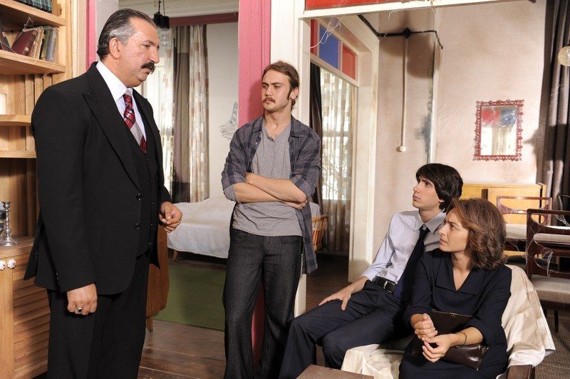 Öyle Bir Geçer Zaman ki : Fotoğraf