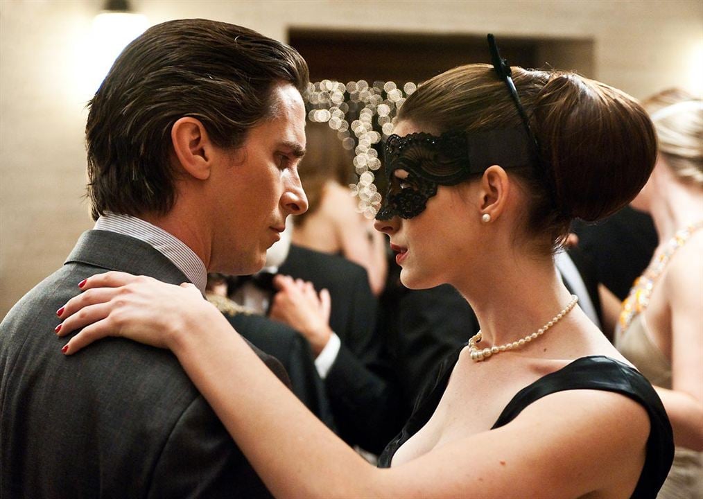 Kara Şövalye Yükseliyor : Fotoğraf Anne Hathaway, Christian Bale