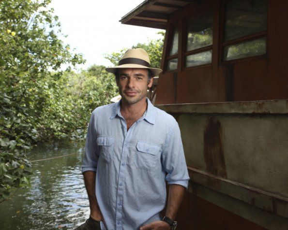 Fotoğraf Paul Blackthorne