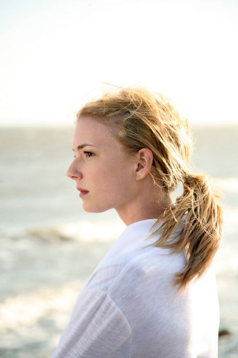 Revenge : Fotoğraf Emily VanCamp