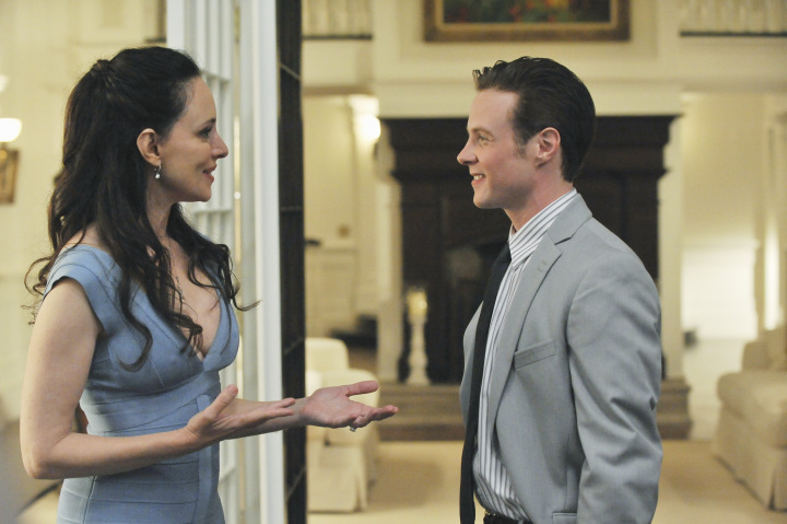 Revenge : Fotoğraf Ashton Holmes, Madeleine Stowe