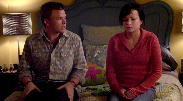 Awkward : Fotoğraf Ashley Rickards, Brett Davern