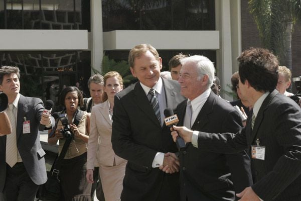 Justice : Fotoğraf Victor Garber