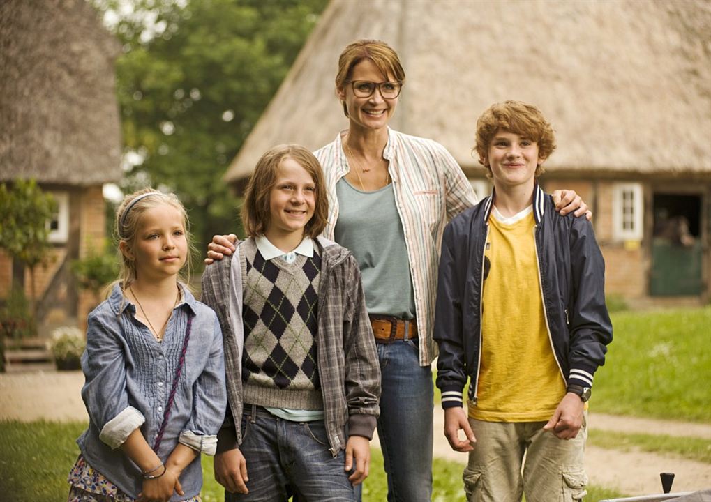 Fotoğraf Justus Schlingensiepen, Neele-Marie Nickel, Quirin Oettl, Anja Kling