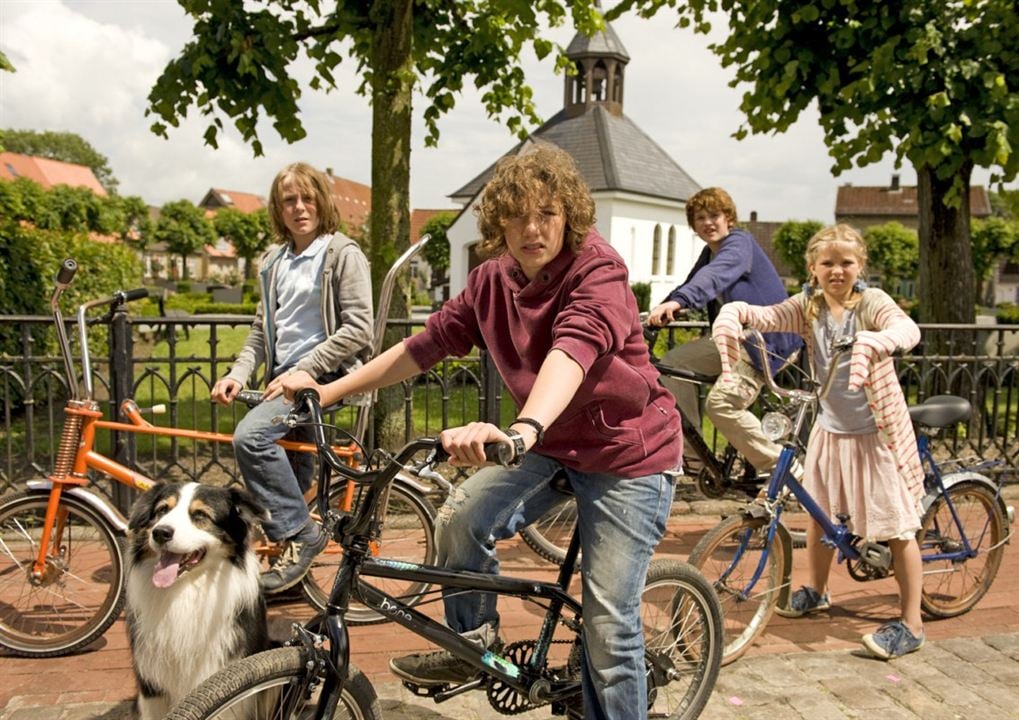 Fotoğraf Justus Schlingensiepen, Valeria Eisenbart, Neele-Marie Nickel, Quirin Oettl