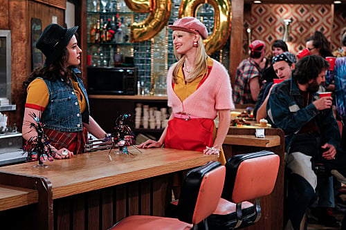 2 Broke Girls : Fotoğraf Kat Dennings, Beth Behrs